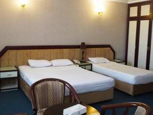 تور هوایی تهران به مشهد هتل کیان فولبرد تور هوایی تهران به مشهد هتل کیان فولبرد