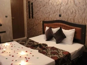 تور هوایی شیراز به مشهد هتل عرش تور هوایی شیراز به مشهد هتل عرش