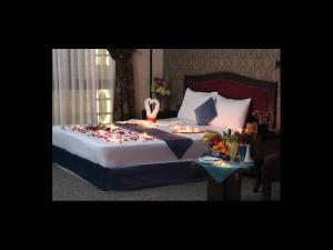 تور هوایی یزد به مشهد هتل عرش تور هوایی یزد به مشهد هتل عرش