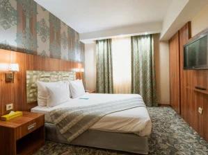 تور ریلی تهران به شیراز هتل پارسیان تور ریلی تهران به شیراز هتل پارسیان