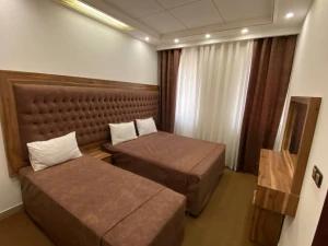 تور ریلی قزوین به مشهد هتل فرهاد تور ریلی قزوین به مشهد هتل فرهاد