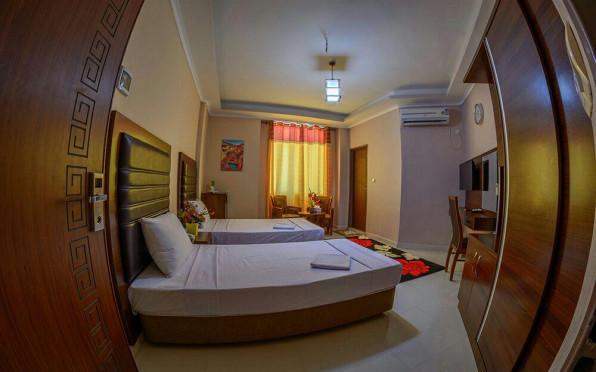 تور هوایی تهران به قشم هتل ارم