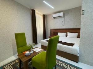 تور ریلی مشهد به قشم هتل رویال تور ریلی مشهد به قشم هتل رویال