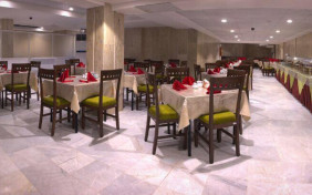 تور هوایی تهران مشهد هتل کارن فولبرد