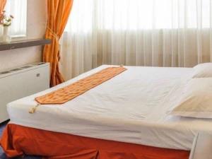 تور هوایی اصفهان به مشهد هتل آپارتمان پرهام تور هوایی اصفهان به مشهد هتل آپارتمان پرهام