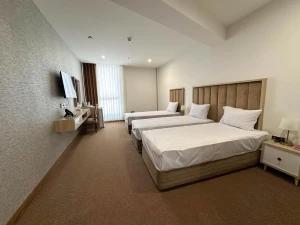 تور ریلی یزد به مشهد هتل ایوان2 تور ریلی یزد به مشهد هتل ایوان2