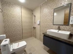 تور ریلی یزد به مشهد هتل ایوان2 تور ریلی یزد به مشهد هتل ایوان2