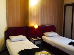 تور هوایی یزد به مشهد هتل کیان تور هوایی یزد به مشهد هتل کیان