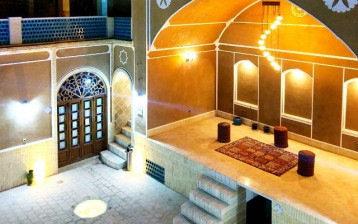 تور هوایی تهران یزد هتل آواسا