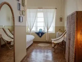 اقامتگاه سنتی لولاگر گودو تهران اقامتگاه سنتی لولاگر گودو تهران