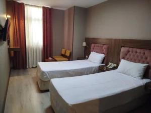 تور هوایی شیراز به مشهد هتل آریانا تور هوایی شیراز به مشهد هتل آریانا