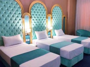 تور هوایی تهران به مشهد هتل امپراطور تور هوایی تهران به مشهد هتل امپراطور