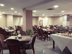 تورهوایی تهران به چابهار هتل لاله تورهوایی تهران به چابهار هتل لاله