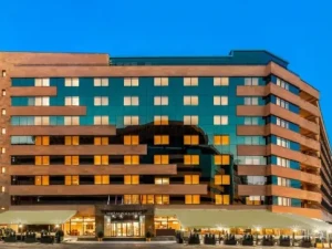 هتل یروان پلیس ارمنستان هتل یروان پلیس ارمنستان