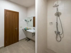 هتل آنی گرند ایروان ارمنستان هتل آنی گرند ایروان ارمنستان