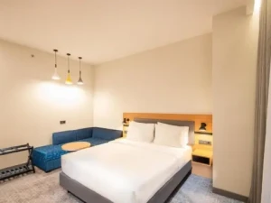 هتل هالیدی این میدان جمهوری ایروان ارمنستان هتل هالیدی این میدان جمهوری ایروان ارمنستان