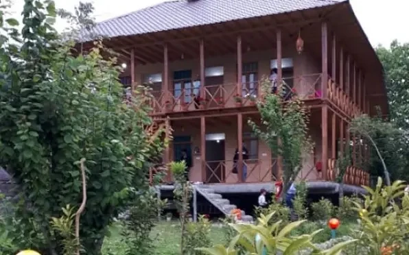 اقامتگاه بومگردی سعادت تالش