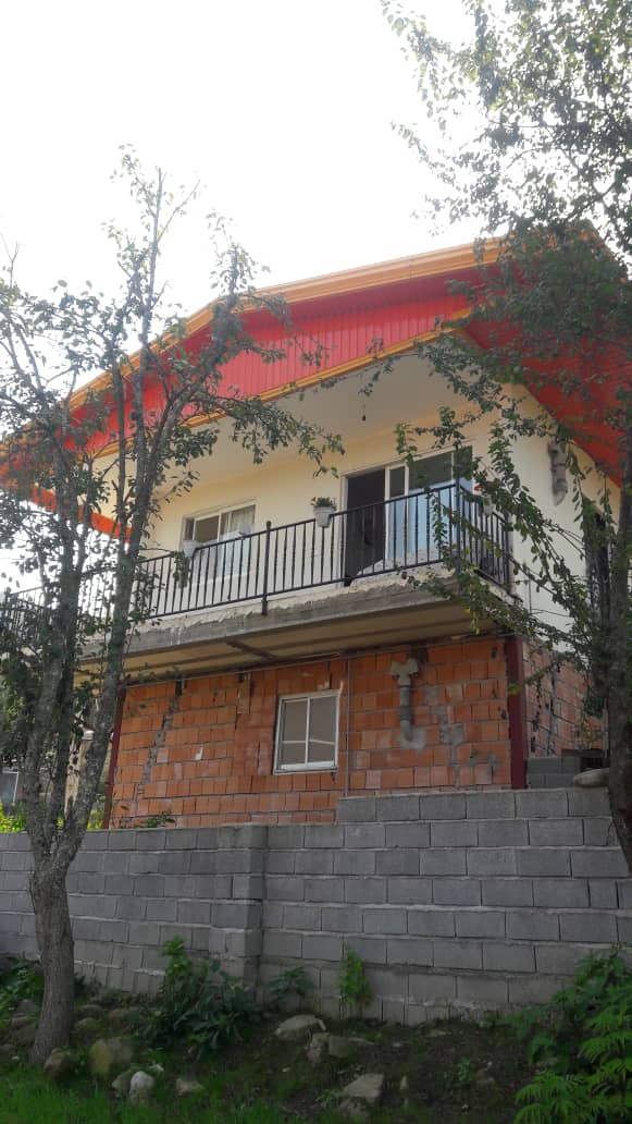 خانه ویلایی در زیرآب