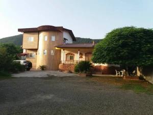 ویلا استخردار در چالوس ویلا استخردار در چالوس