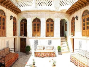 اقامتگاه سنتی سپهری شیراز
