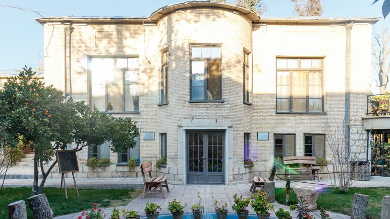 اقامتگاه بوم گردی خانه باغ ایرانی شیراز