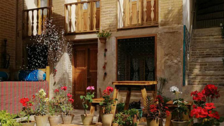 اقامتگاه بوم گردی آنا شیراز