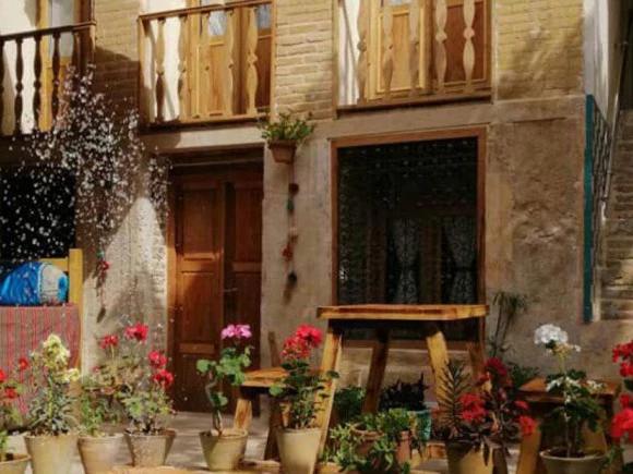 اقامتگاه بوم گردی آنا شیراز اقامتگاه بوم گردی آنا شیراز