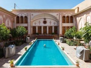 اقامتگاه سنتی مهینستان راهب کاشان اقامتگاه سنتی مهینستان راهب کاشان