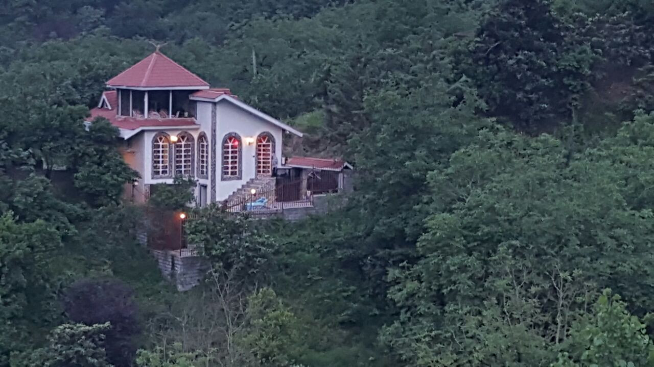 ویلا جنگلی با جکوزی و سونا در رامسر