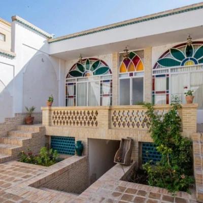 اقامتگاه بوم گردی ملک کاشان اقامتگاه بوم گردی ملک کاشان