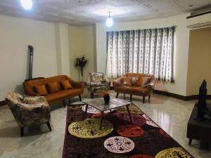 آپارتمان دو خواب لوکس و تمیز در ایزدشهر آپارتمان دو خواب لوکس و تمیز در ایزدشهر