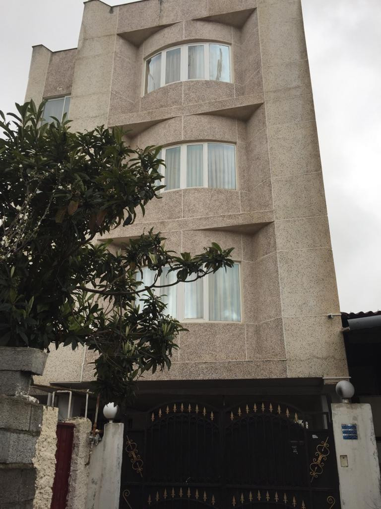 آپارتمان دو خواب لوکس و تمیز دو در ایزدشهر 