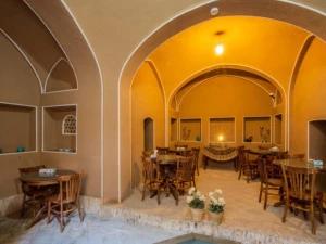 اقامتگاه سنتی شاسوسا کاشان اقامتگاه سنتی شاسوسا کاشان