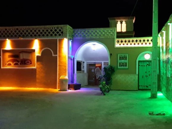 اقامتگاه بوم گردی خانه مروی حسن آباد اقامتگاه بوم گردی خانه مروی حسن آباد