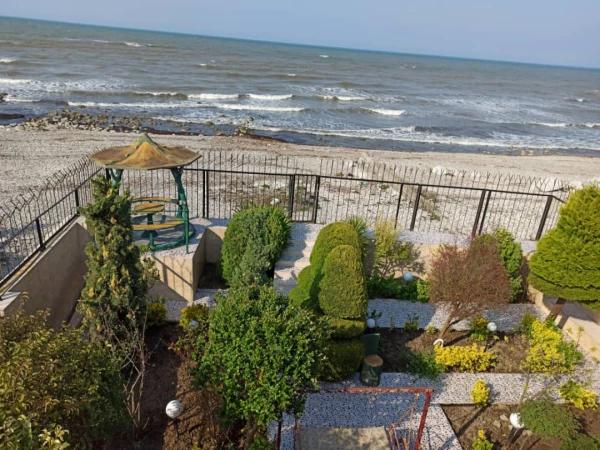 ویلا سه خوابه ساحلی در رامسر ویلا سه خوابه ساحلی در رامسر