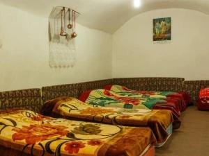 اقامتگاه سنتی خانه خشتی یزد اقامتگاه سنتی خانه خشتی یزد