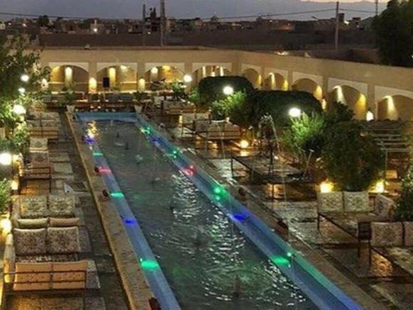 اقامتگاه سنتی عمارت بارمان یزد اقامتگاه سنتی عمارت بارمان یزد