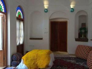 اقامتگاه بوم گردی ماه بی بی اردکان اقامتگاه بوم گردی ماه بی بی اردکان