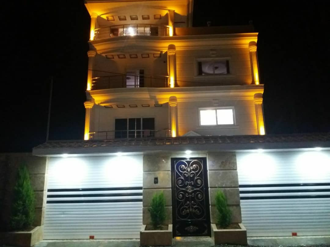 ویلا رومی استخردار در سرخرود