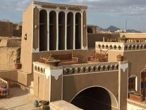 اقامتگاه سنتی انار عقدا یزد اقامتگاه سنتی انار عقدا یزد