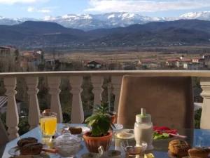 آپارتمان گلبانو طبقه اول شیرگاه آپارتمان گلبانو طبقه اول شیرگاه