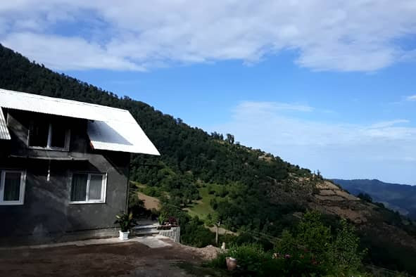 ویلا با چشم انداز بسیار زیبا به کوهستان جنگلی و ابری تالش کد934