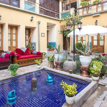 پشتیبانی آنلاین هتل سنتی طلوع خورشید اصفهان