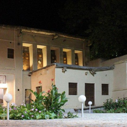 پشتیبانی آنلاین اقامتگاه بوم گردی دیرا خوانسار