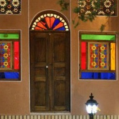 پشتیبانی آنلاین اقامتگاه بوم گردی خانه نخجیر نراق