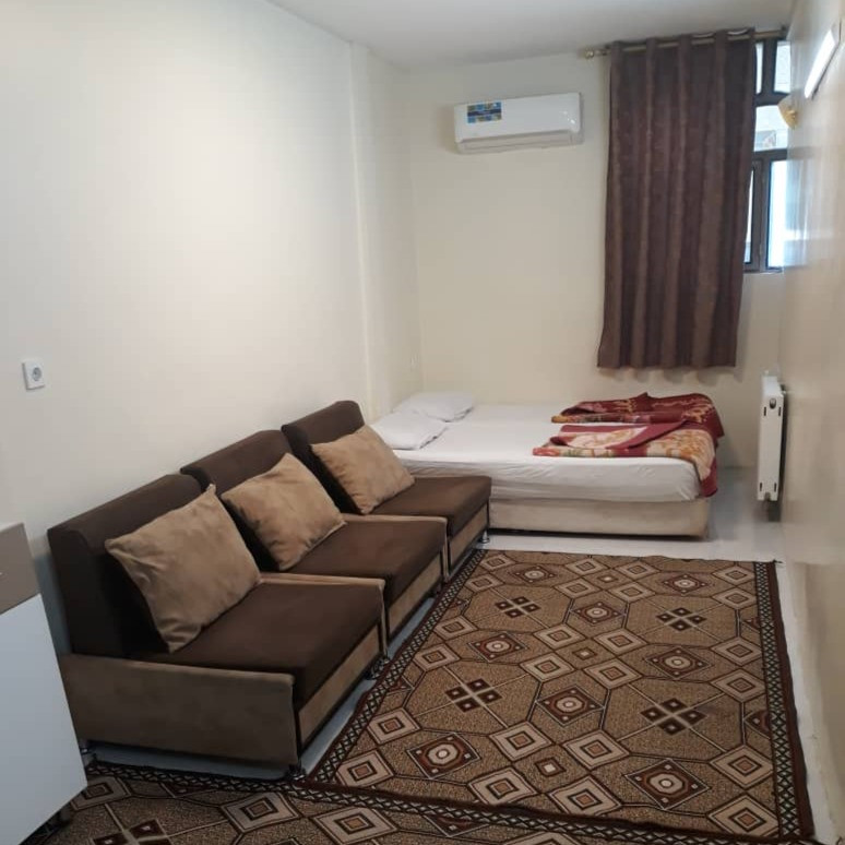 پشتیبانی آنلاین مهمانپذیر دهکده مشهد