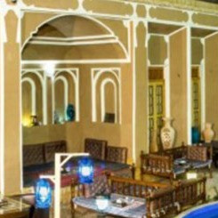 پشتیبانی آنلاین هتل حاج ملک میبد