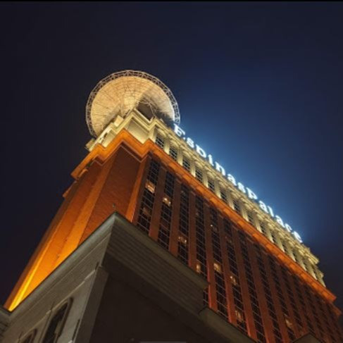 پشتیبانی آنلاین هتل اسپیناس پالاس تهران