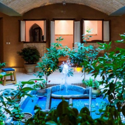 پشتیبانی آنلاین اقامتگاه سنتی یزدان گرد یزد