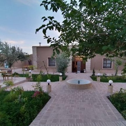 پشتیبانی آنلاین  اقامتگاه بوم گردی شمرون خواف